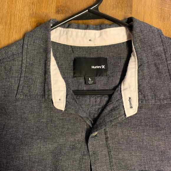 Hurley button down large - Picture 2 of 2